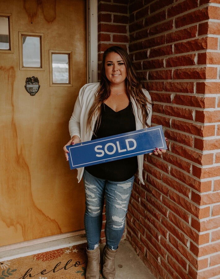 Melissa Harrison Image